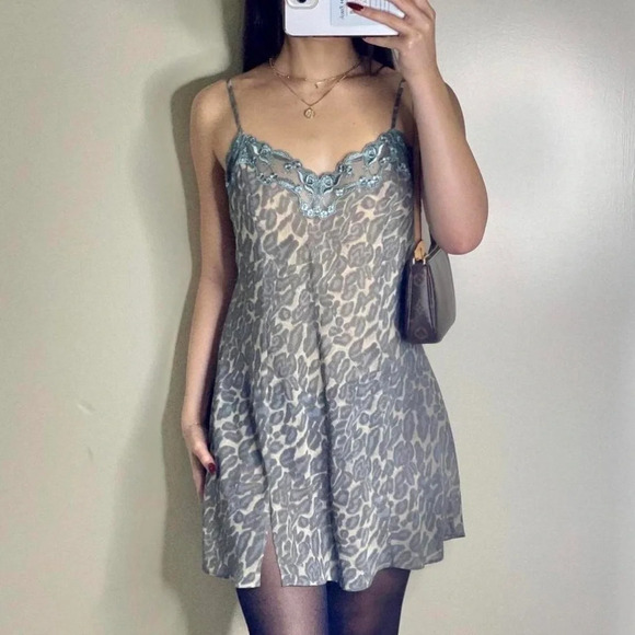 Victoria’s Secret Mini Slip Dress Size S - Picture 10 of 13